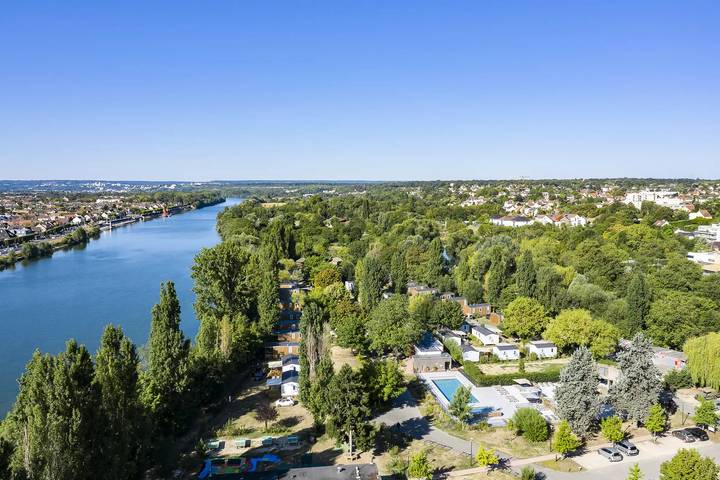 Camping für 7 Personen, mit Pool und Terrasse in Ile de France