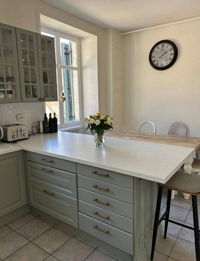 Location de vacances pour 14 personnes, avec piscine ainsi que jardin et terrasse, animaux acceptés dans Saint-Saviol