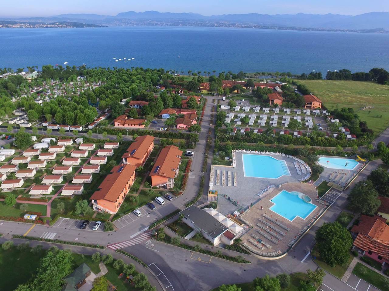 Residence The Garda Village Bungalow in Rivoltella del Garda, Desenzano del Garda