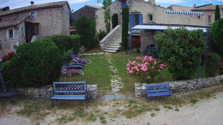 Ferienhaus für 7 Personen, mit Balkon und Terrasse sowie Garten und Pool in Sault