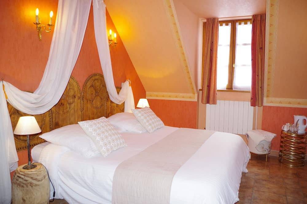 Gîte Exceptionnel Piscine Intérieure et Jacuzzi, Fitness, Billard, Pétanque ! in La Bourboule, Parc naturel régional des Volcans d'Auvergne