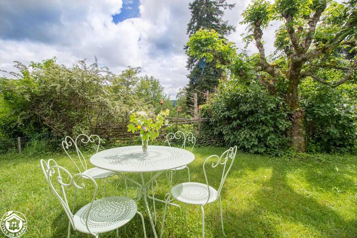 Gîte pour 4 personnes, avec jardin