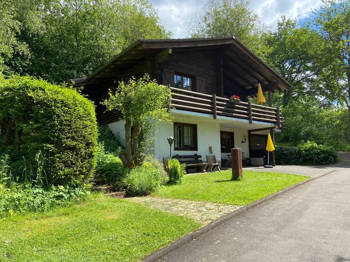 Ferienhaus für 6 Personen, mit Garten und Balkon in der Eifel
