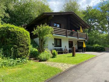 Ferienhaus für 6 Personen, mit Balkon und Garten in der Eifel