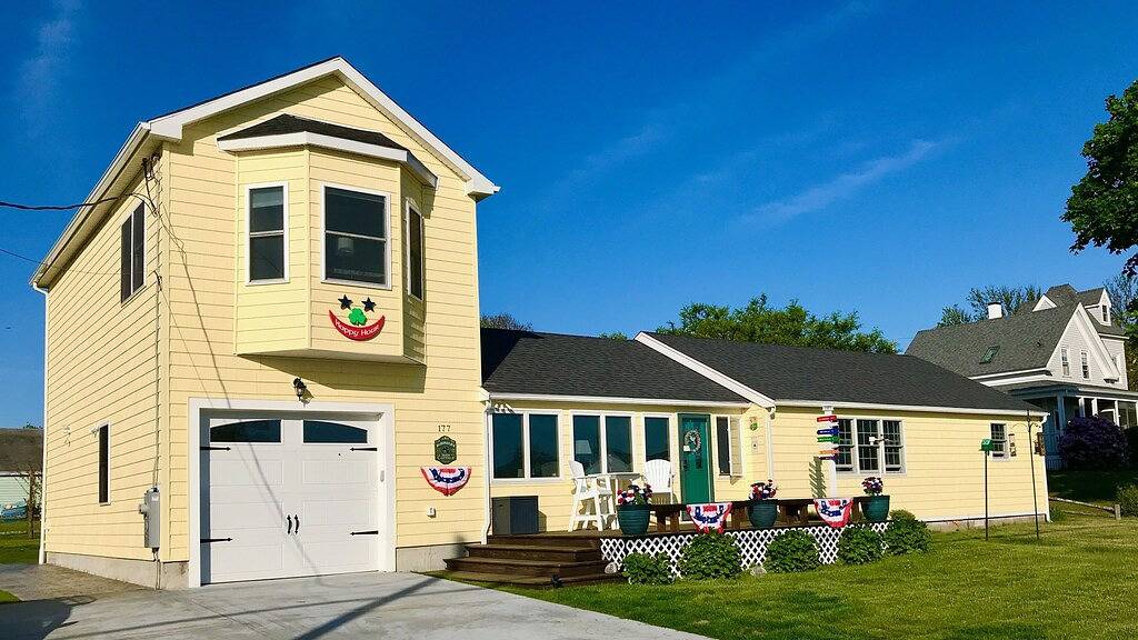 Ganze Wohnung, Ocean View Private Apartment. Sleeps 4. Vacation while working at home.\n in Marshfield, Massachusetts