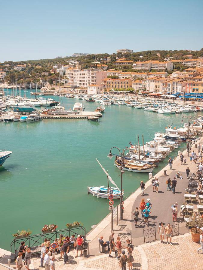 Hôtel pour 2 personnes, avec terrasse, animaux acceptés dans Port De Cassis - 4