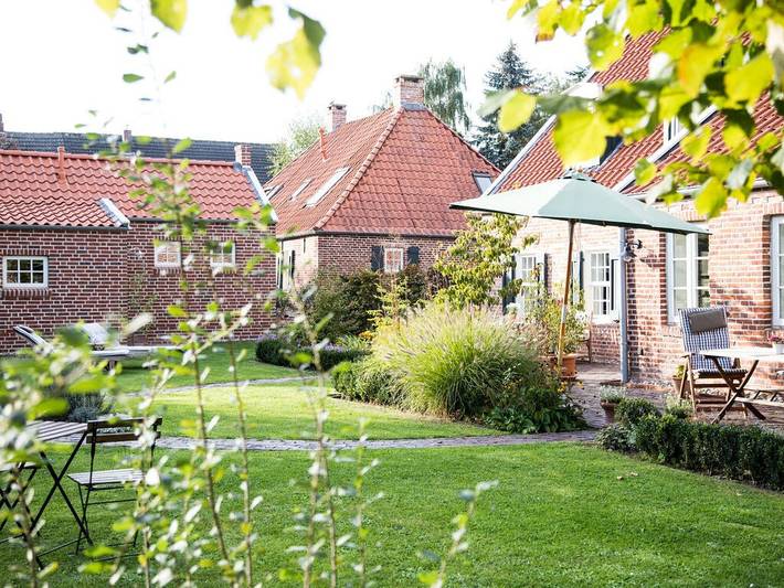 Ferienhaus für 4 Personen, mit Terrasse und Garten in Hinte - 3