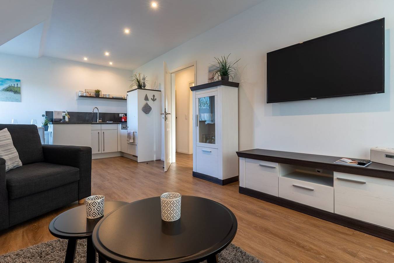 Ganze Wohnung, Top ausgestattete Reetdachferienwohnung im Weitblick kurz vor Spo in Tümlauer Koog, Eiderstedt