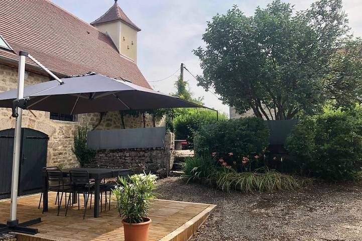 Location de vacances pour 6 personnes, avec jardin à Saint-Jean-Lagineste