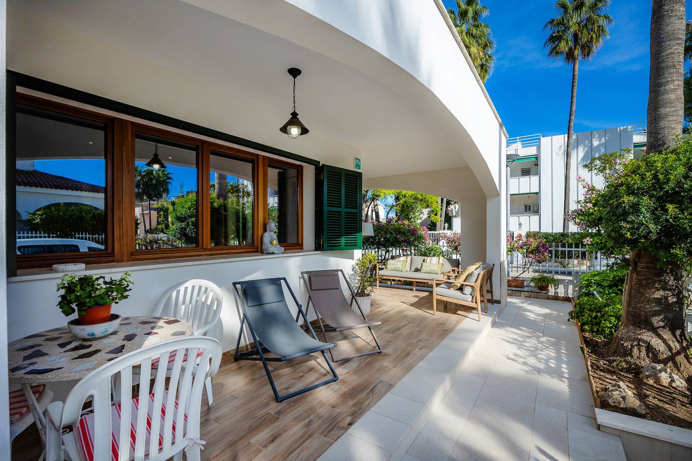 Holiday Home 'Carrasqueta' with Sea View, Wi-Fi and Air Conditioning in Playa de Alcúdia, Alcúdia