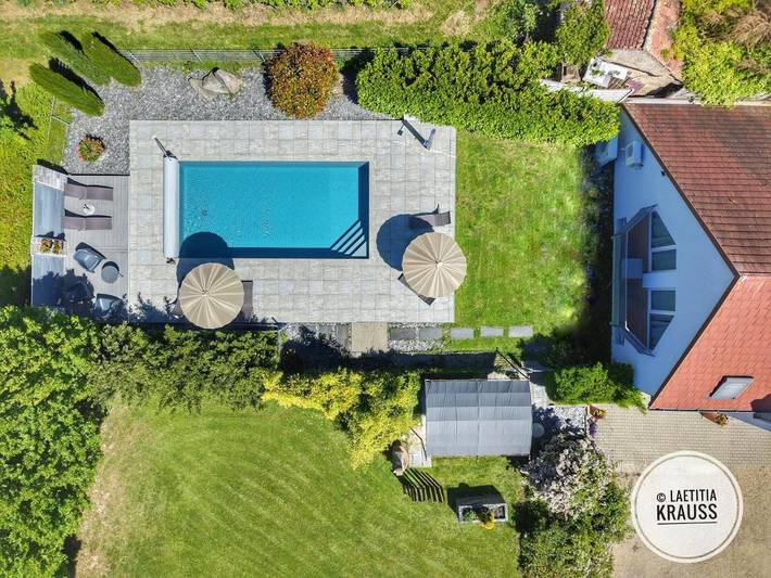 Gîte pour 3 personnes, avec piscine ainsi que vue et jardin à Vœgtlinshoffen