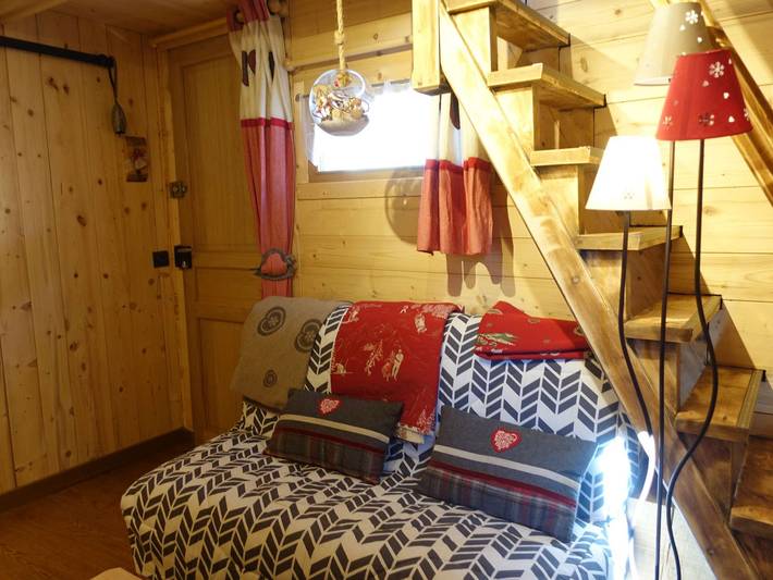 Gîte pour 3 personnes, avec balcon dans Arêches - 2