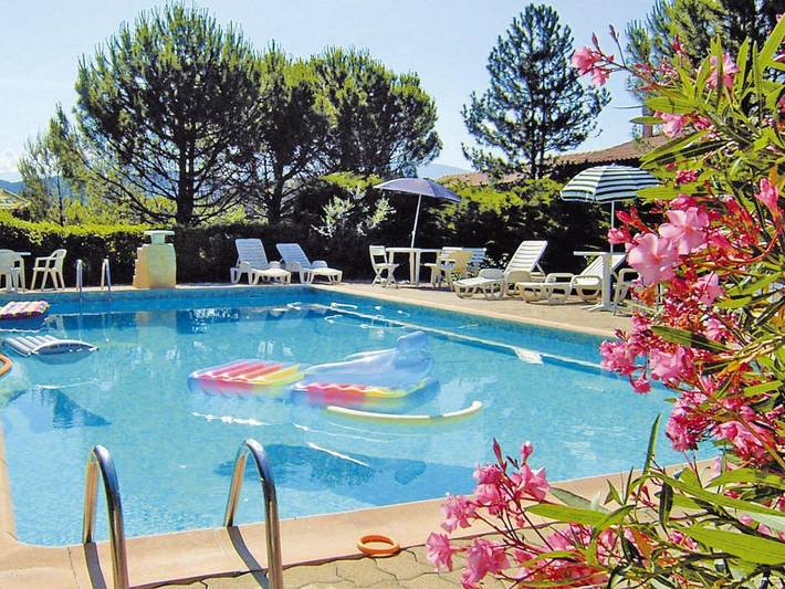Holiday rental for 9 people, with Balcony and Terrace as well as Garden and Pool in Vaison-la-Romaine