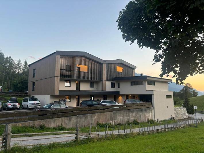 Ferienwohnung für 4 Personen, mit Ausblick und Garten in Telfs