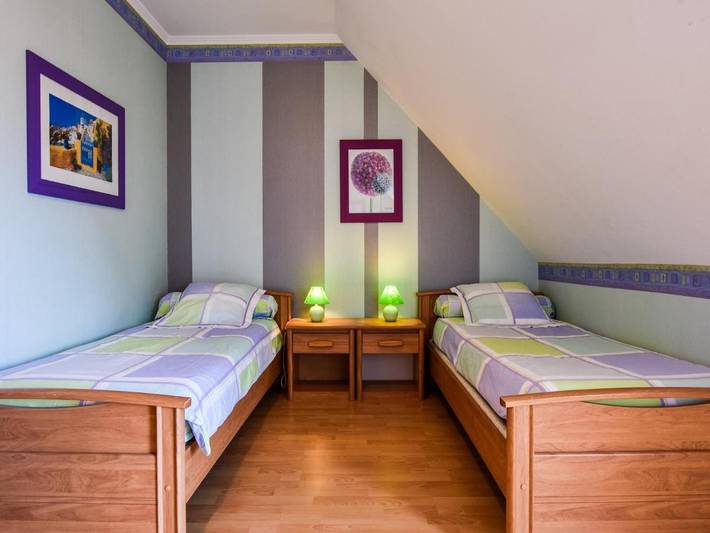 Location de vacances pour 9 personnes, avec piscine et jacuzzi ainsi que jardin et sauna, animaux acceptés dans Plage Trenez - 4