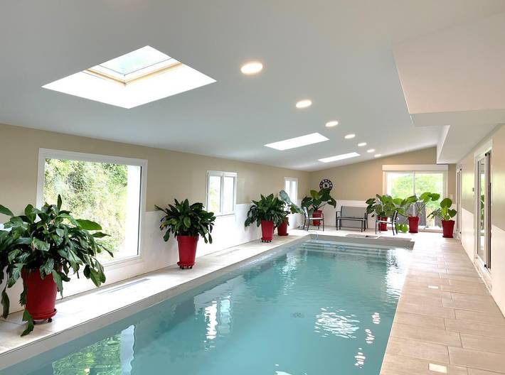Chambre d’hôte pour 4 personnes, avec Terrasse et Jacuzzi ainsi que Jardin et Piscine à Urrugne