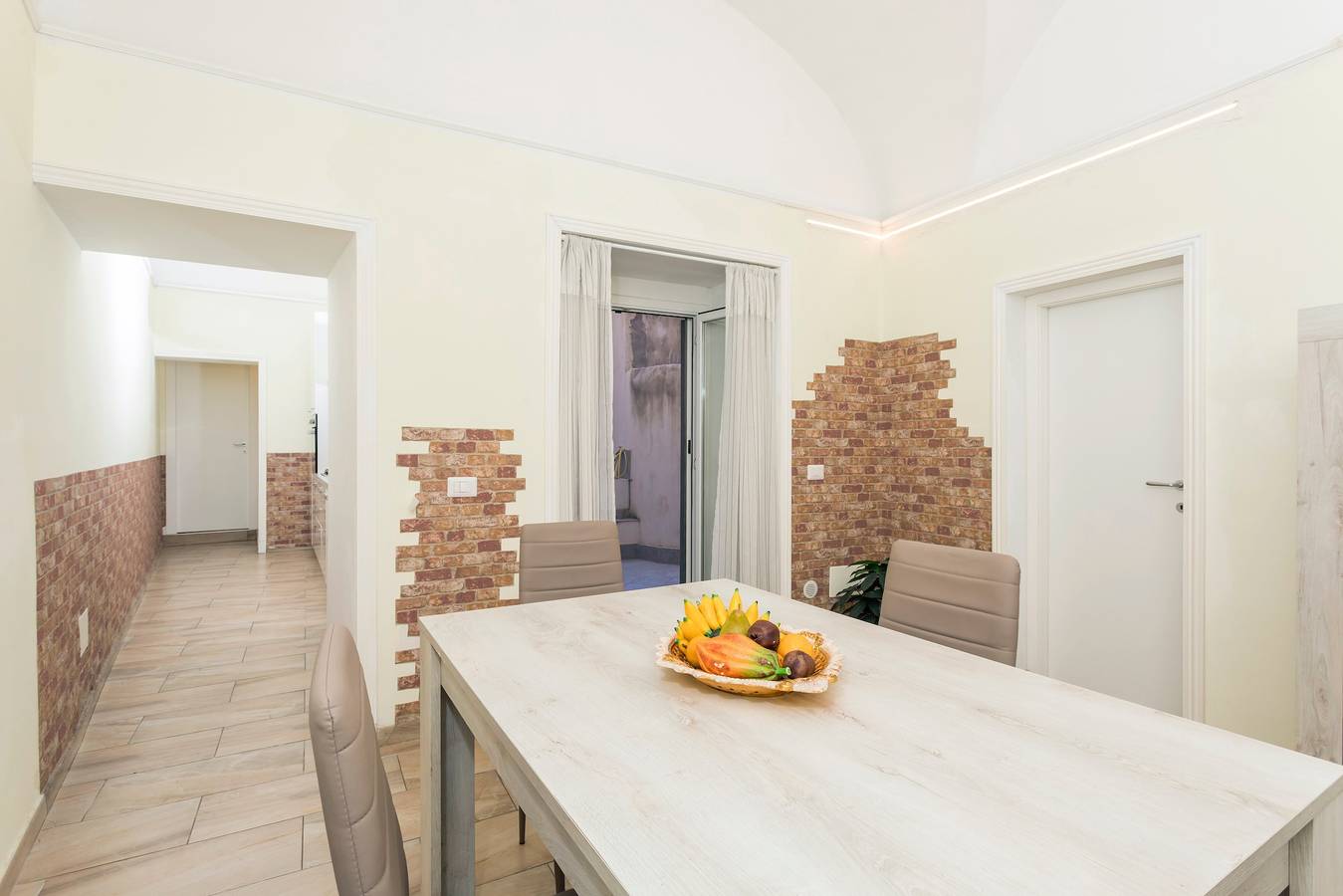 Apartamento entero, Apartamento 'Dimora Genovesi' en el centro de Catania, cerca de la playa y monumentos in Catania, Provincia de Catania