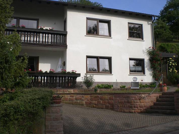 Ferienwohnung für 3 Personen, mit Balkon und Garten, kinderfreundlich - 1