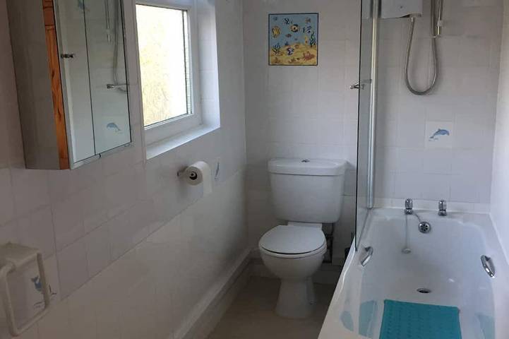 2 Bed, Pet Friendly, Hot tub, Secure Garden, Parking, Padstow, Saturday Change in Padstow, Cornwall