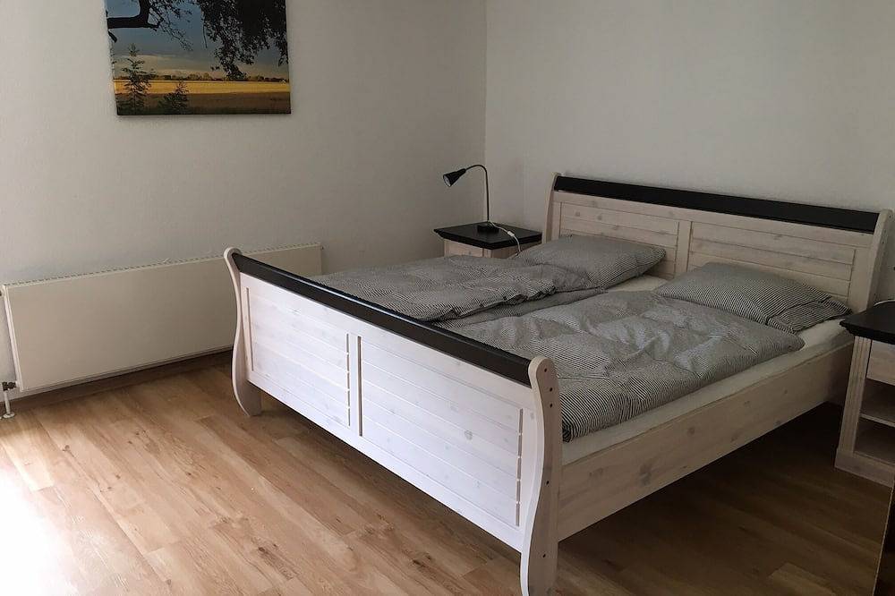 Ganze Wohnung, Rheiderland - Große Fewo auf parkähnlichem Grundstück nahe Dollart in Bunde, Ostfriesland
