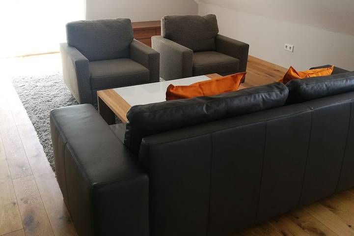 Ganze Wohnung, Taunusblick-Apartment, unmittelbar an Frankfurtrheinmain in Alzenau, Spessart-Mainland