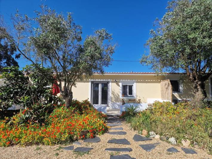 Gîte pour 2 personnes, avec Terrasse ainsi que Jardin et Vue dans Troviscais