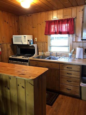 Lake House for 4 Guests in Minocqua, Wisconsin, Picture 3