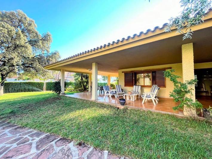 Casa rural para 10 personas, con vistas además de jardín y piscina en Benicasim - 3