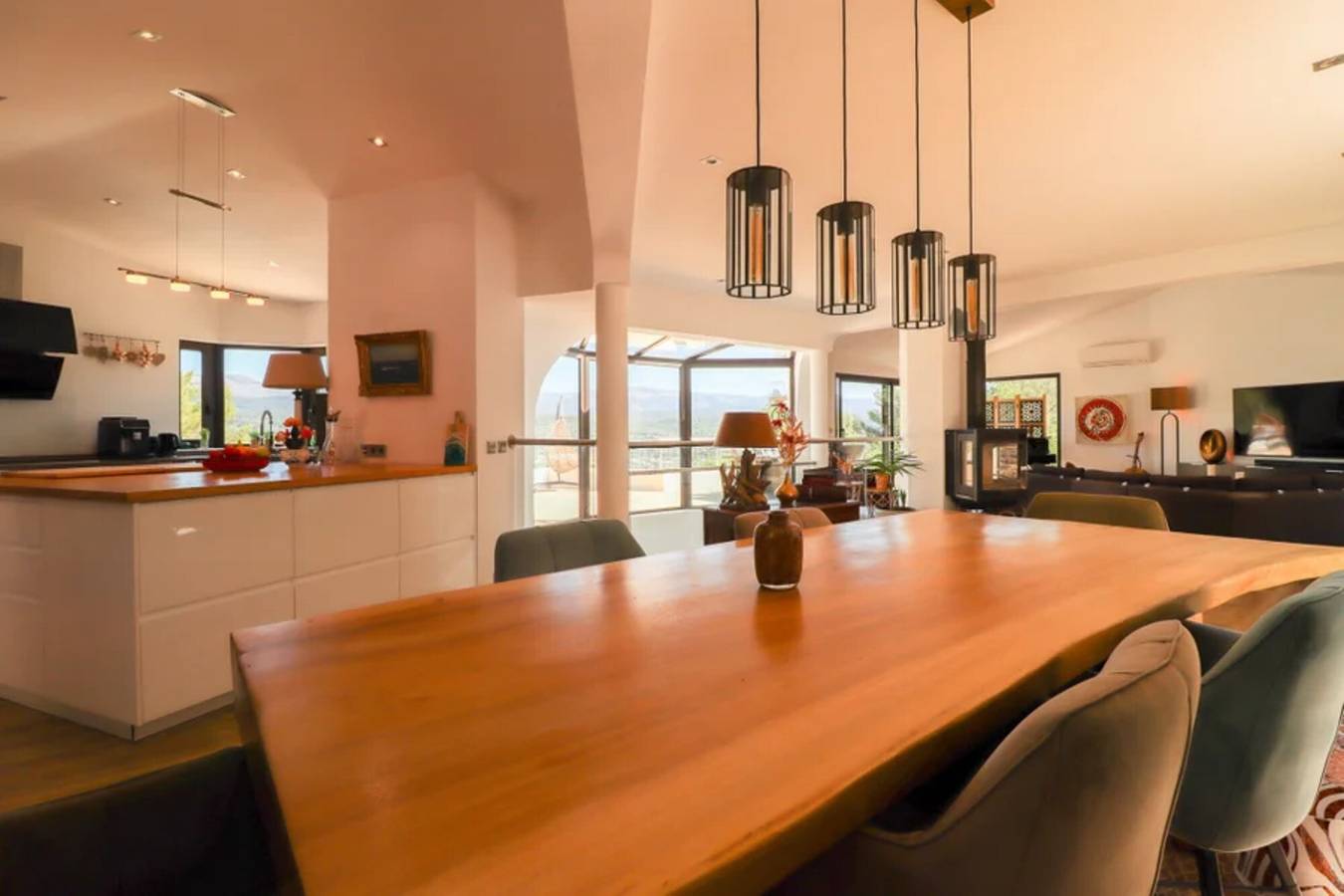 Magnífica Villa – La Villa Blanc in Tourrettes, Region de Draguignan