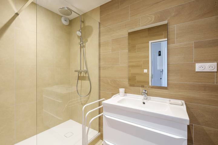 Appartement entier, La Parenthèse Thermale - Appt avec parking privé in Nancy, Région de Nancy