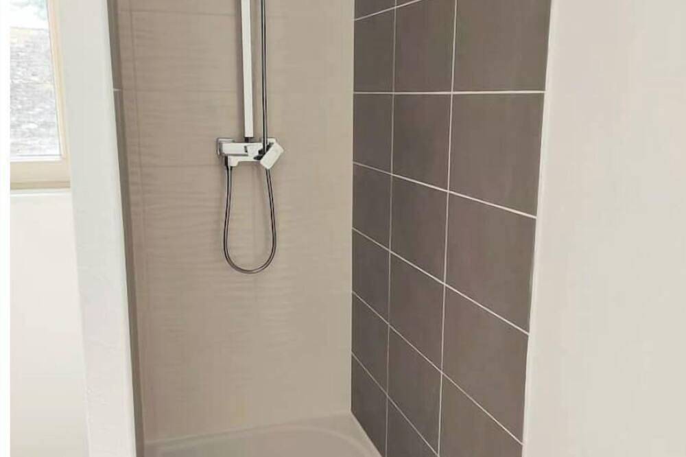 Appartement entier, Appartement \"Jarnioux\" avec sauna à Theizé in Theizé, Beaujolais