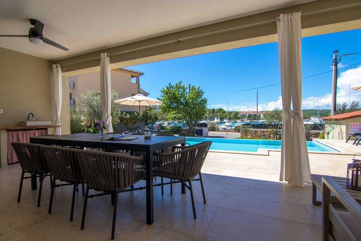 Villa pour 8 personnes, avec jardin ainsi que piscine et vue à Klimno - 3