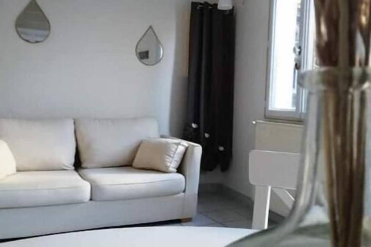 Maison de Ville Avec Petite Cour Abritée. Animaux de Compagnie Acceptés ! in Morlaix, Ceinture Dorée
