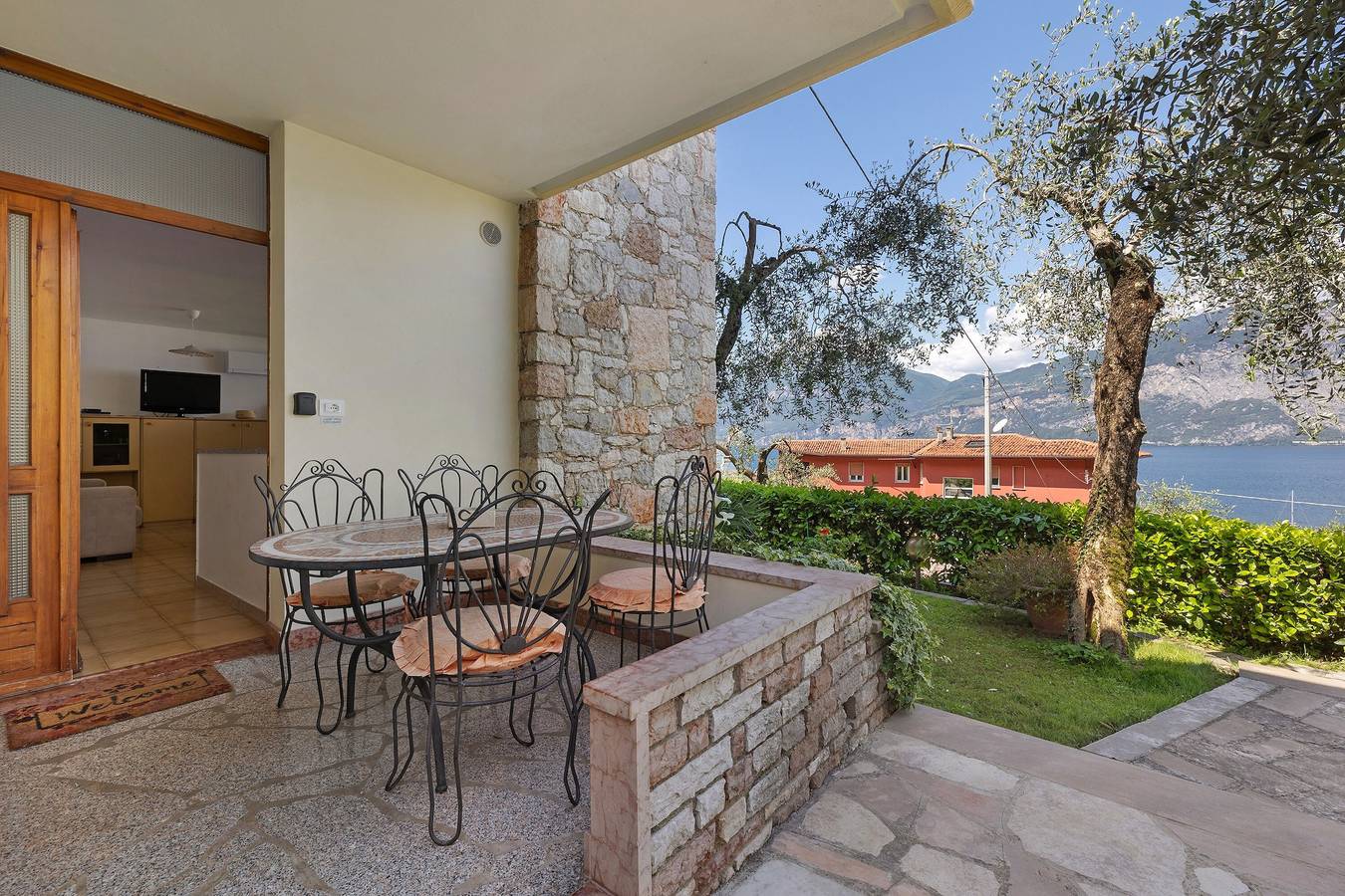 Appartamento intero, Appartamento 'Appartamento Garden' con vista lago, Wi-Fi e aria condizionata in Brenzone, Prealpi Gardesane