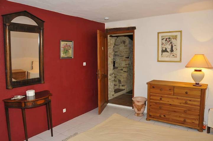 Location de vacances pour 6 personnes, avec terrasse à La Capelle-et-Masmolène - 2