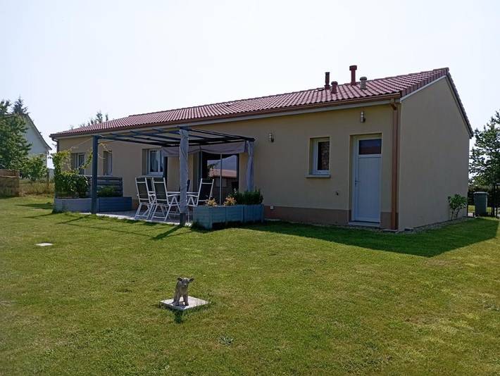Location de vacances pour 6 personnes, avec jardin à Nexon - 3