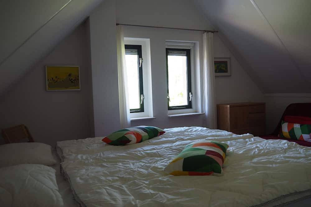 Freistehendes Haus mit komplett eingezäuntem Garten und viel Privatsphäre in Ijsselmeer