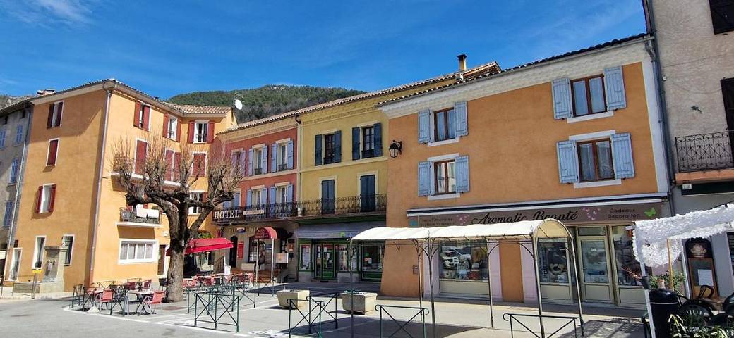 Hôtel pour 2 personnes, avec terrasse et vue à Annot - 2
