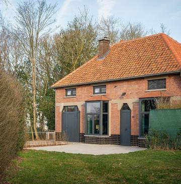 Gîte pour 8 personnes, avec vue et jardin dans Westouter
