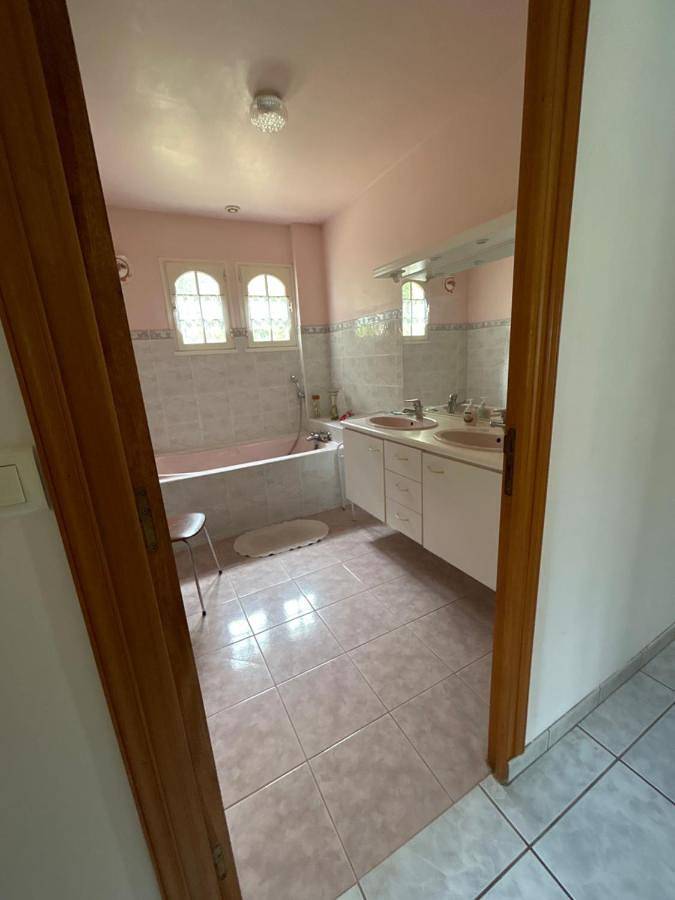 Location de vacances pour 2 personnes, avec jardin et terrasse à Plogoff - 3