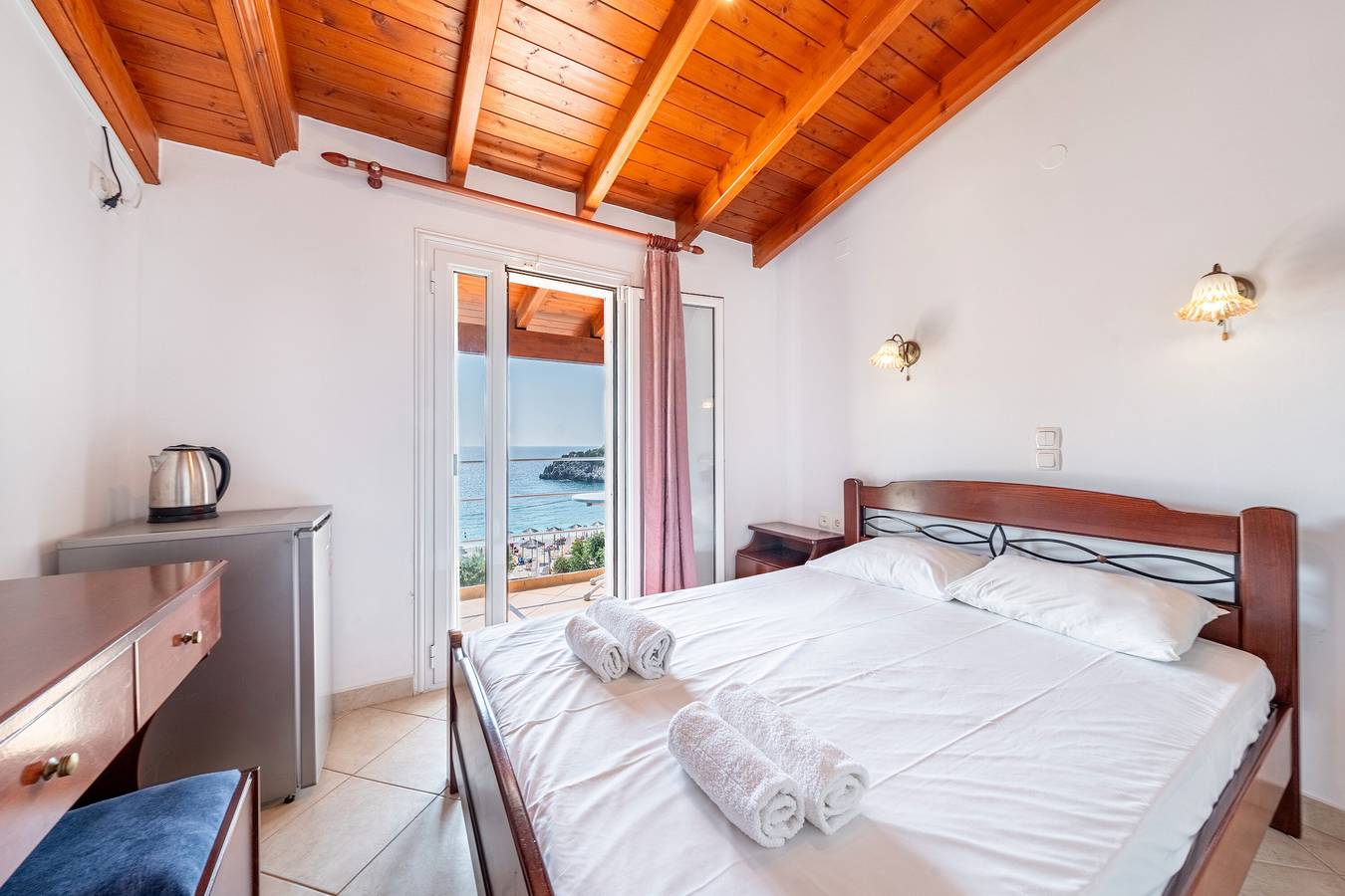 Estudio 'Alex Bar Apartment 10' con vistas al mar, Wi-Fi y aire acondicionado in Playa de Sarakiniko, Unidad periférica de Préveza