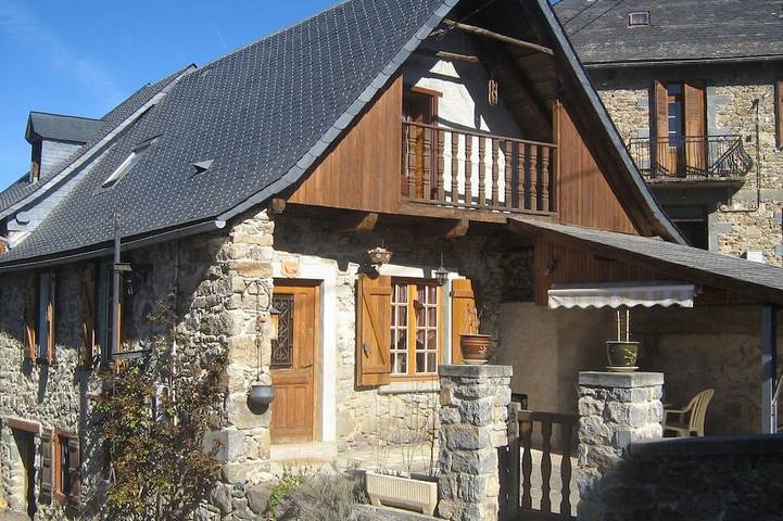 Location de vacances pour 5 personnes, avec Terrasse et Jardin à Arrien-en-Bethmale