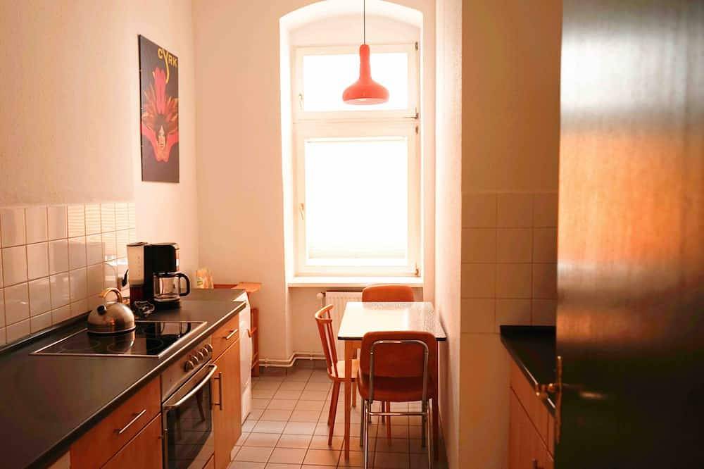 Ganze Wohnung,  Peaceful flat in the trendy Prenzlauerberg in Prenzlauer Berg Berlin, Berlin