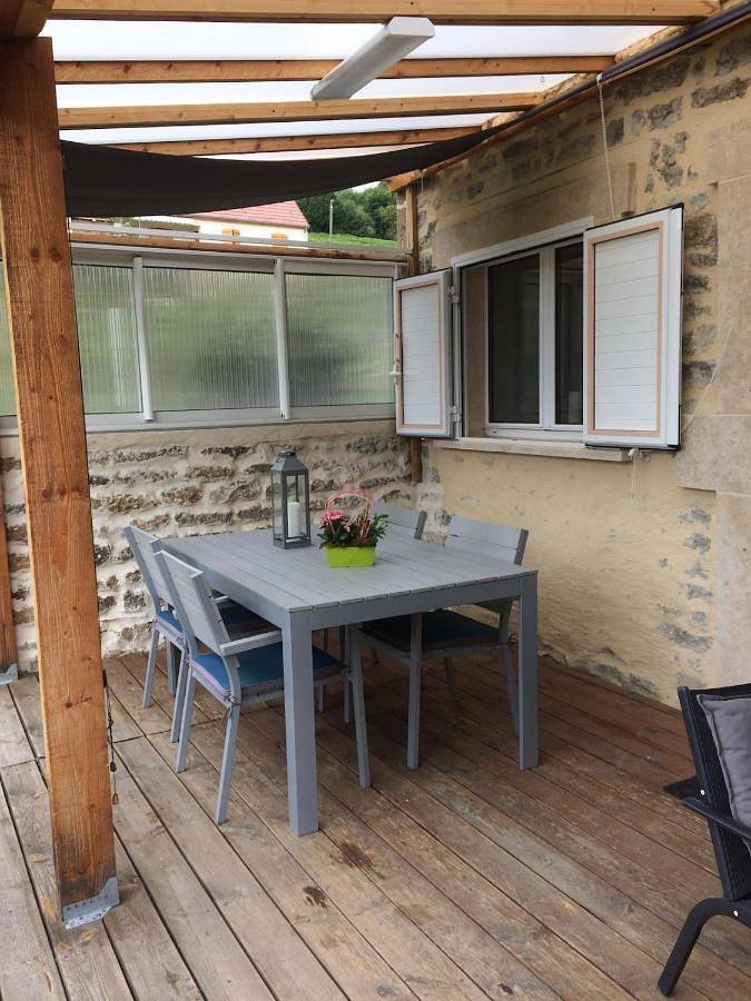 Location de vacances pour 6 personnes, avec jardin et vue à Change - 2