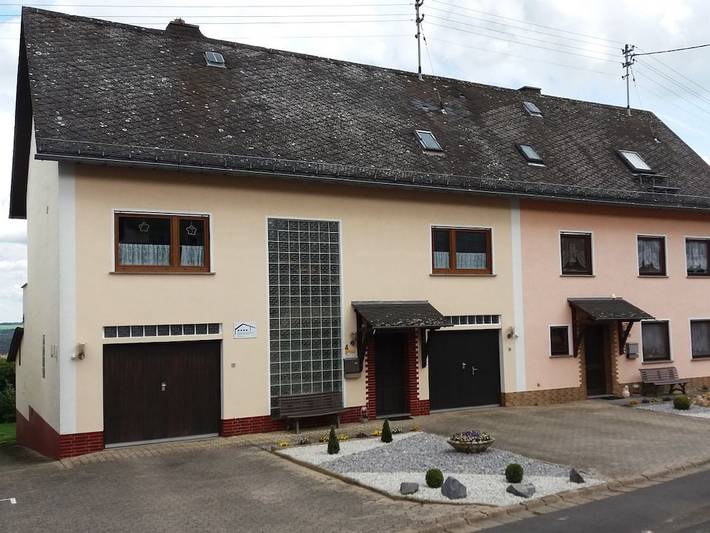 Ferienhaus für 8 Personen, mit Garten