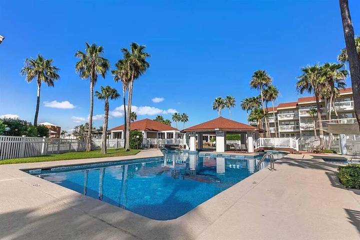 Apartamento de vacaciones para 10 personas, con piscina además de vistas y jardín - 1