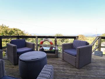 Log Cabin for 4 People in Harlech, Gwynedd, Photo 2