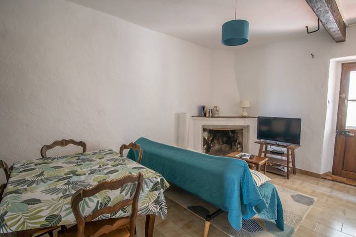 Apartamento entero, Apartamento en casa típica, vistas al mar y Wi-Fi in Olmeto, Distrito de Sartène
