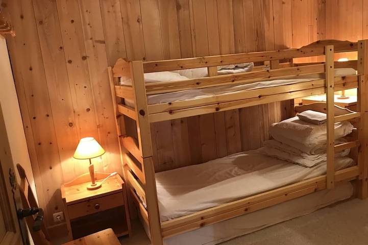 Appartement dans chalet expo sud ,400m telecabine ,400m du village in Les Contamines-Montjoie, Pays du Mont-Blanc
