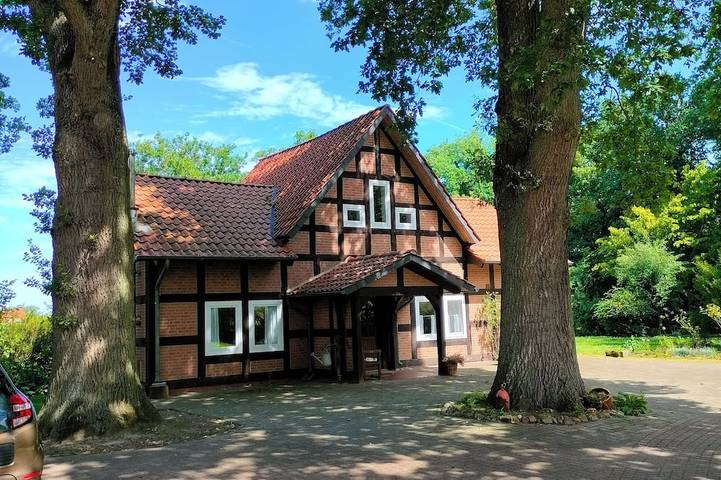 Ferienhaus für 6 Personen, mit Terrasse und Garten - 1